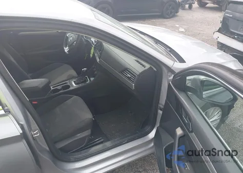 2019 Volkswagen Jetta 1.4T R-Line/1.4T S/1.4T Se из США, поврежденный, VIN 3VWC57BUXKM232478